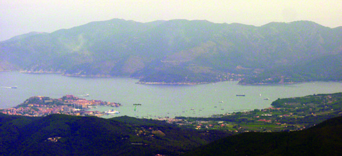 Baia di Portoferraio vista dal Monte Capanne